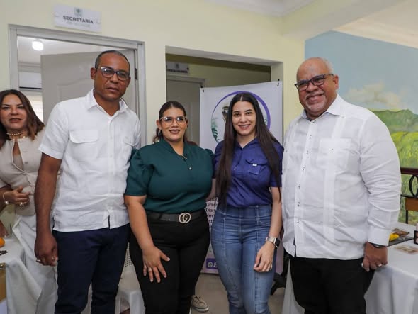 La Alcaldía de Villa Montellano, encabezada por el alcalde Héctor Almonte, fue escenario de la entrega de RD$202 millones en créditos por parte de Promipyme